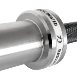 Kalibrierte 20kg Bastard Power Bar - Schwarzer Hantelschaft, IPF Zertifiziert 8 Kalibrierte 20kg Bastard Power Bar - Schwarzer Hantelschaft, IPF Zertifiziert -Hantelstangen Store BAR BAST POWER CALIBRATED Shop 3